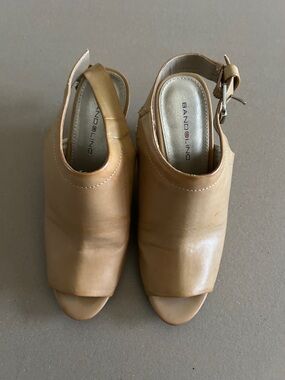 Bandolino Tan Open-Toe Slingback Mules